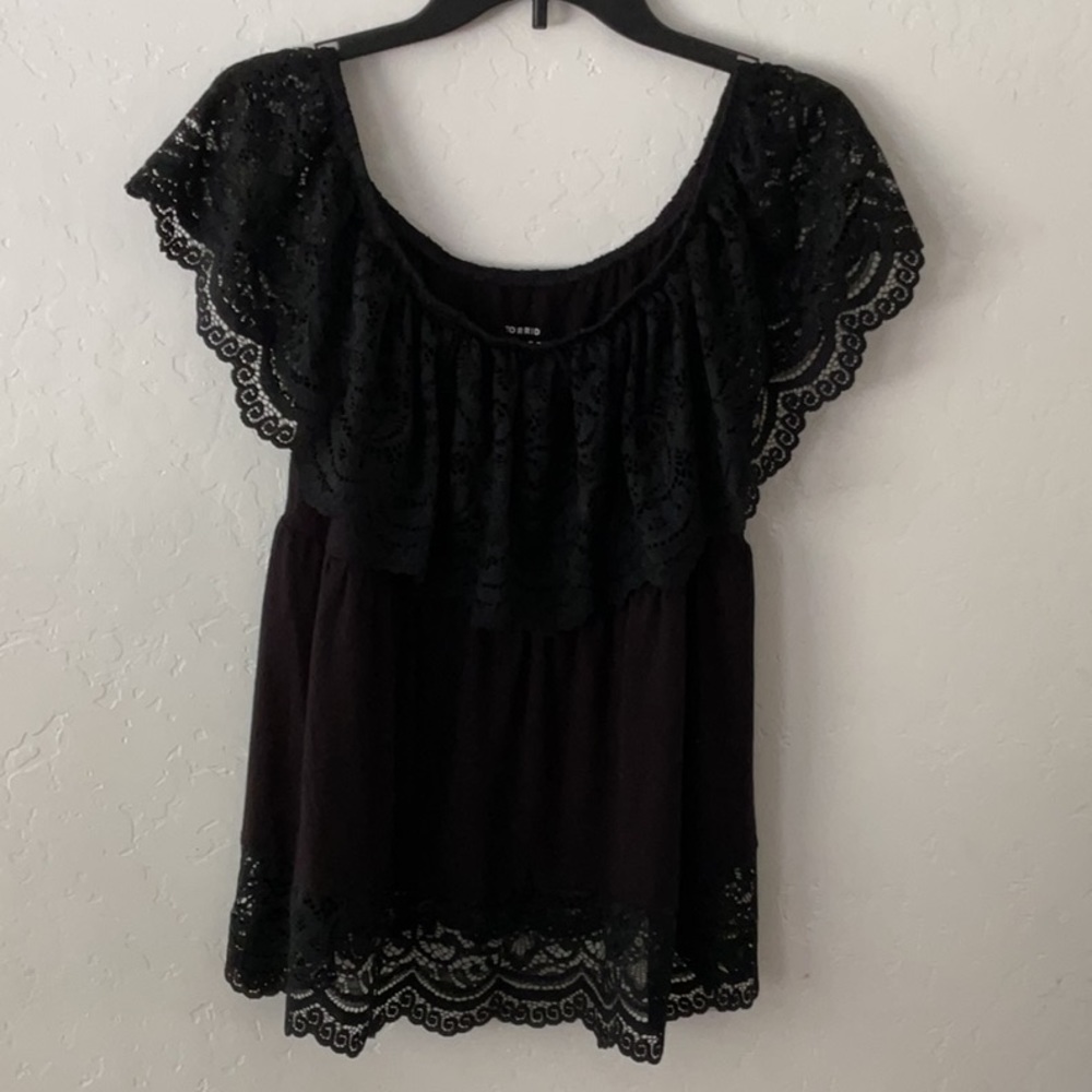 Torrid Off The Shoulder Top Size 0